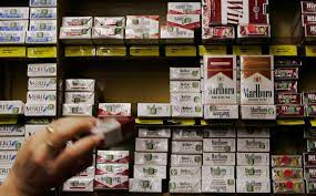Walmart interrompe vendas de cigarros em lojas dos EUA - Money Report